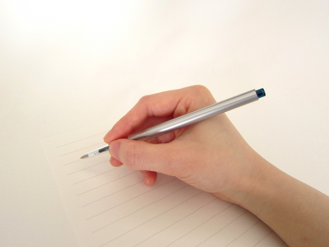 ペンの正しい持ち方斜め４５度傾けて書く理由 山梨習い事習字ペン字筆ペン教室
